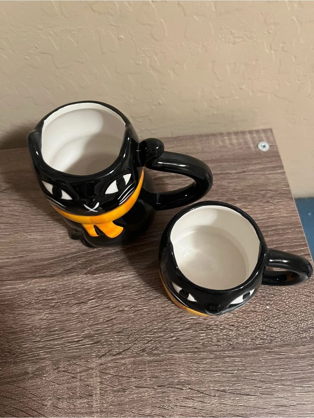 Target Hyde & Eek Black Cat Mugs Orange Scarf Halloween Earthenware NWT